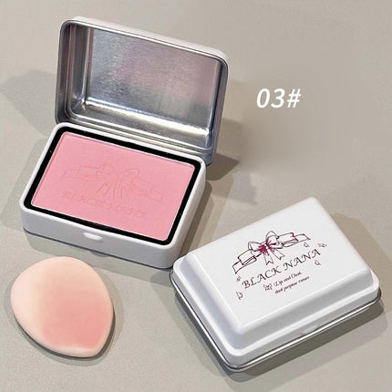 Rubor de niebla suave con forma de corazón francés, baja saturación, puro deseo, maquillaje coreano, maquillaje, rouge, maquillaje