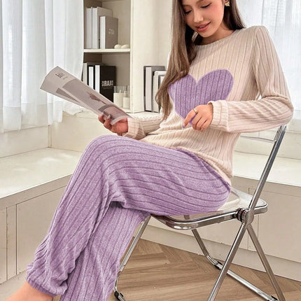 Conjunto de pijama cálido de otoño e invierno para mujer, conjunto bonito informal y cómodo con estampado en forma de corazón, ropa para el hogar, nuevo estilo