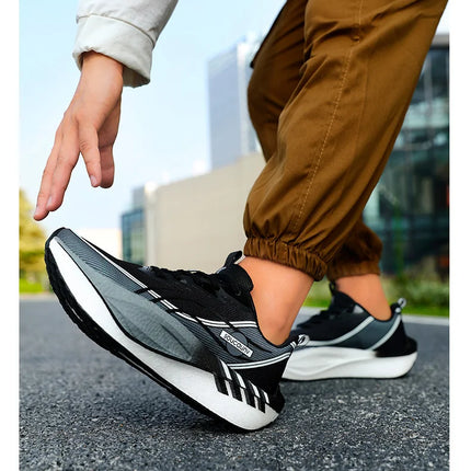 Zapatillas para correr para hombre, tabla de carbono, deportes especiales para maratón, transpirables, ligeras, cómodas zapatillas deportivas antideslizantes para mujer