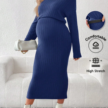 Un conjunto de dos piezas de suéter de cuello redondo de punto de color sólido y cintura alta para mujeres embarazadas