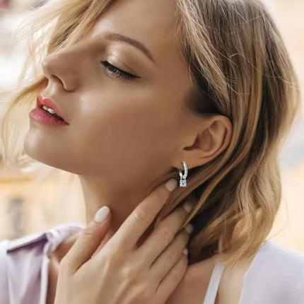 Pendientes de Aro de Lujo con Moissanita de 10 Quilates – Plata de Ley 925 para Mujer
