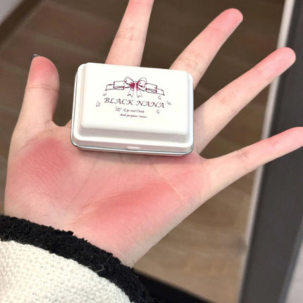 Rubor de niebla suave con forma de corazón francés, baja saturación, puro deseo, maquillaje coreano, maquillaje, rouge, maquillaje