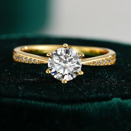 Anillo de Oro de Lujo 18K con Diamante Moissanita – Diseño de Seis Garras para Mujer