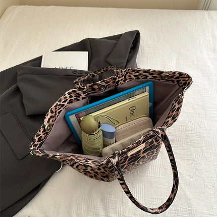 Bolso de mano con alas de leopardo para mujer, bolsa grande de hombro con axila de lujo, tendencia de gran capacidad, ocio, desplazamientos, 2025