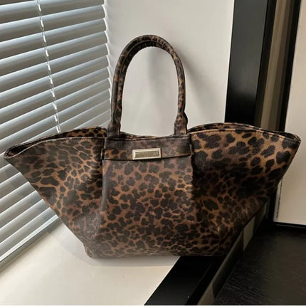 Bolso de mano con alas de leopardo para mujer, bolsa grande de hombro con axila de lujo, tendencia de gran capacidad, ocio, desplazamientos, 2025