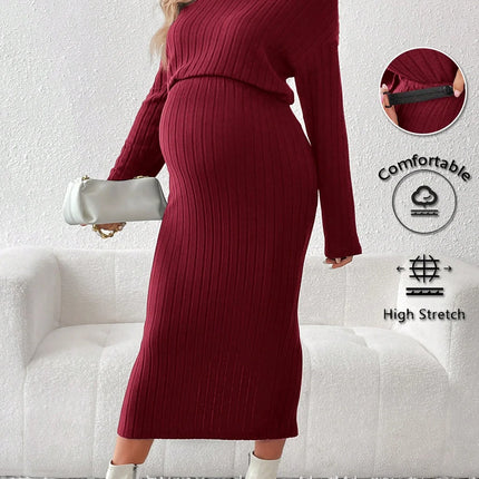 Un conjunto de dos piezas de suéter de cuello redondo de punto de color sólido y cintura alta para mujeres embarazadas
