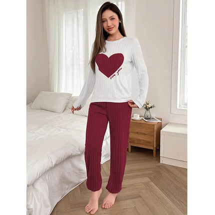 Conjunto de pijama cálido de otoño e invierno para mujer, conjunto bonito informal y cómodo con estampado en forma de corazón, ropa para el hogar, nuevo estilo