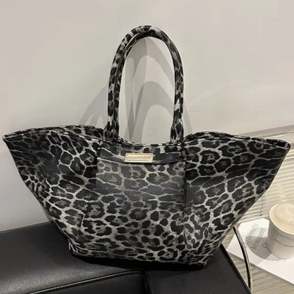 Bolso de mano con alas de leopardo para mujer, bolsa grande de hombro con axila de lujo, tendencia de gran capacidad, ocio, desplazamientos, 2025