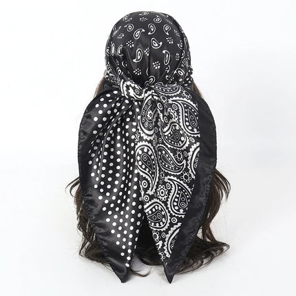 Bufanda Cuadrada de Satén para Mujer – Hijab Elegante y Accesorio Versátil 2025