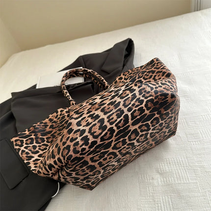 Bolso de mano con alas de leopardo para mujer, bolsa grande de hombro con axila de lujo, tendencia de gran capacidad, ocio, desplazamientos, 2025