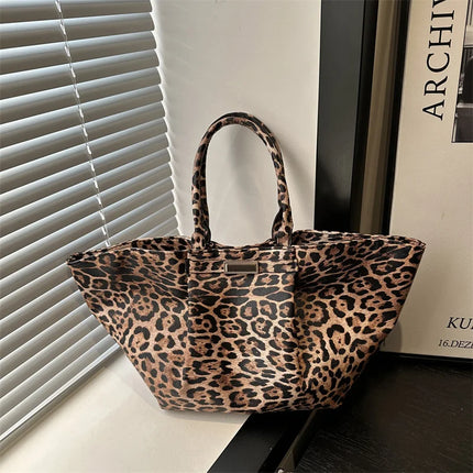 Bolso de mano con alas de leopardo para mujer, bolsa grande de hombro con axila de lujo, tendencia de gran capacidad, ocio, desplazamientos, 2025